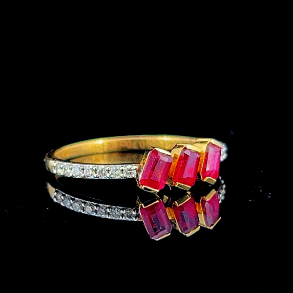 Crimson Radiance Trio Ring - Image 2